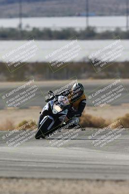 media/Nov-16-2025-Race Pace (Sun) [[8c5fa54630]]/Non Verified Riders (1st 20 Minutes)/1-Turn 14 (10am)/